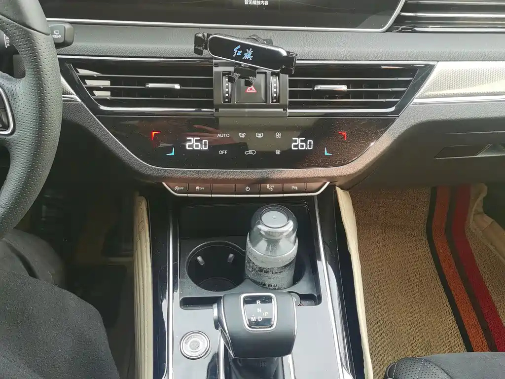 HONGQI HS5 2022