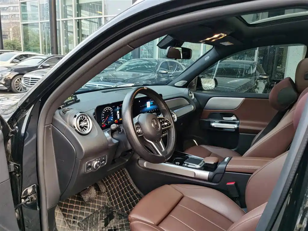 MERCEDES BENZ GLB 2022