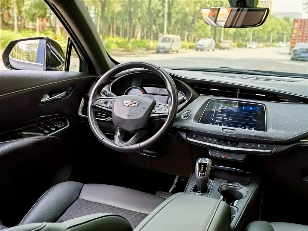 CADILLAC XT4 2020