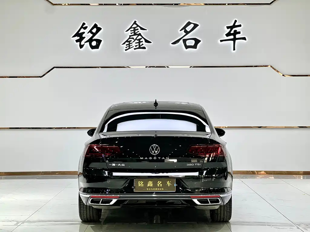 VOLKSWAGEN MAGOTAN 2022