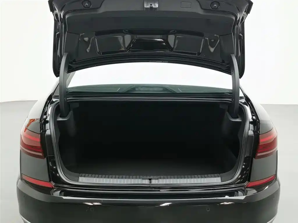 VOLKSWAGEN PASSAT 2022