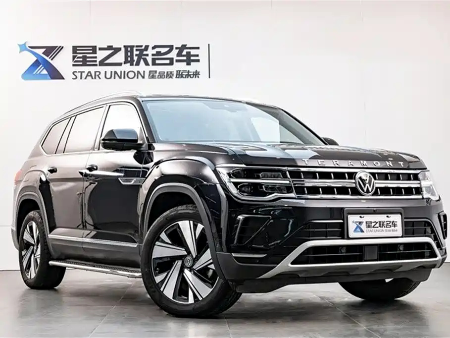 VOLKSWAGEN TOURAN 2022