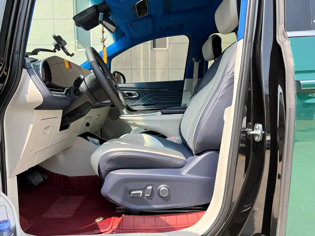 MAXUS G90 2022