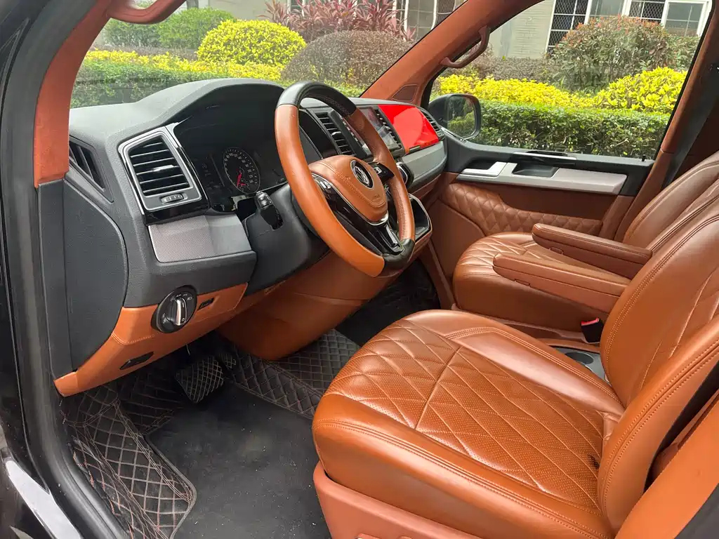 VOLKSWAGEN MULTIVAN 2018