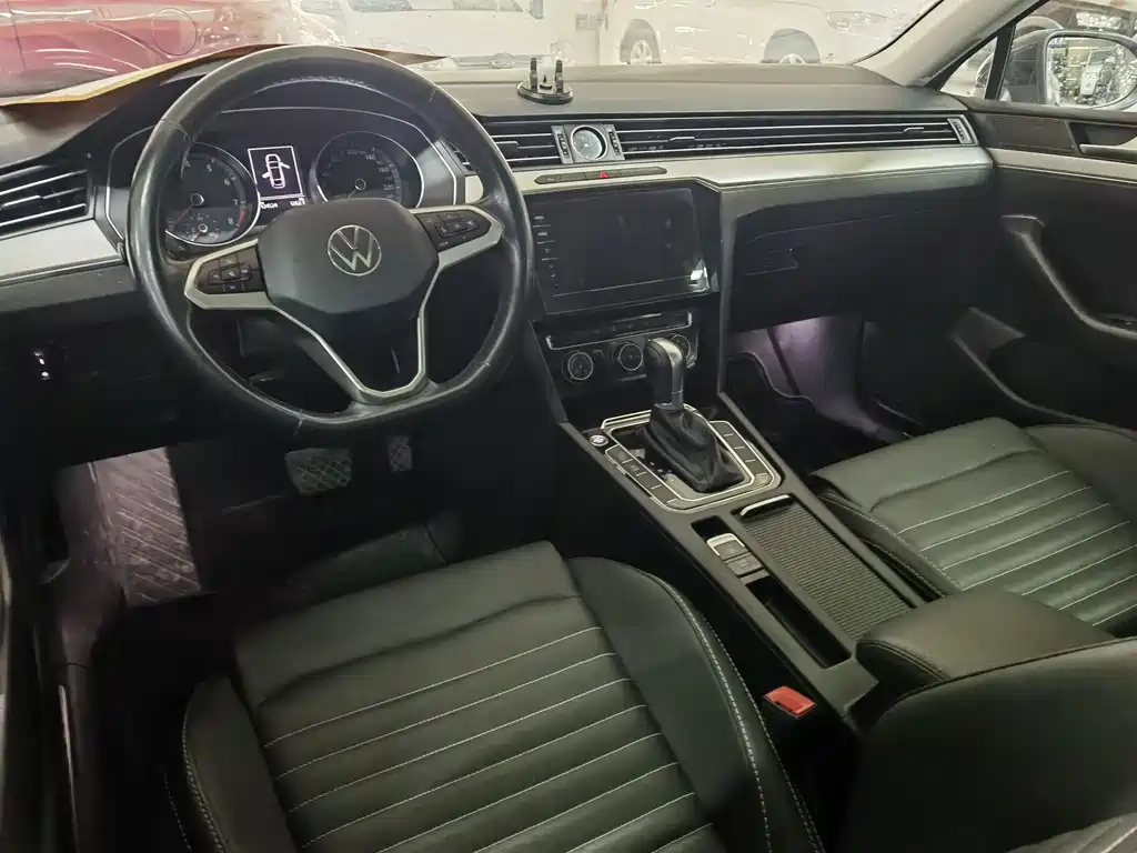 VOLKSWAGEN MAGOTAN 2021
