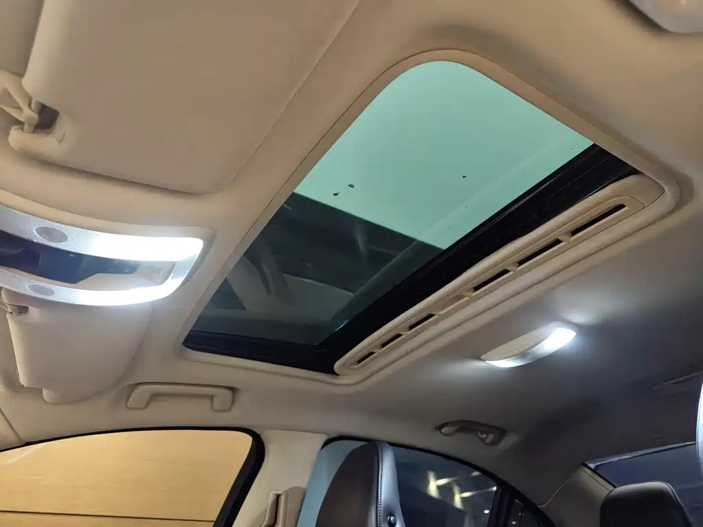 VOLVO S80L 2013