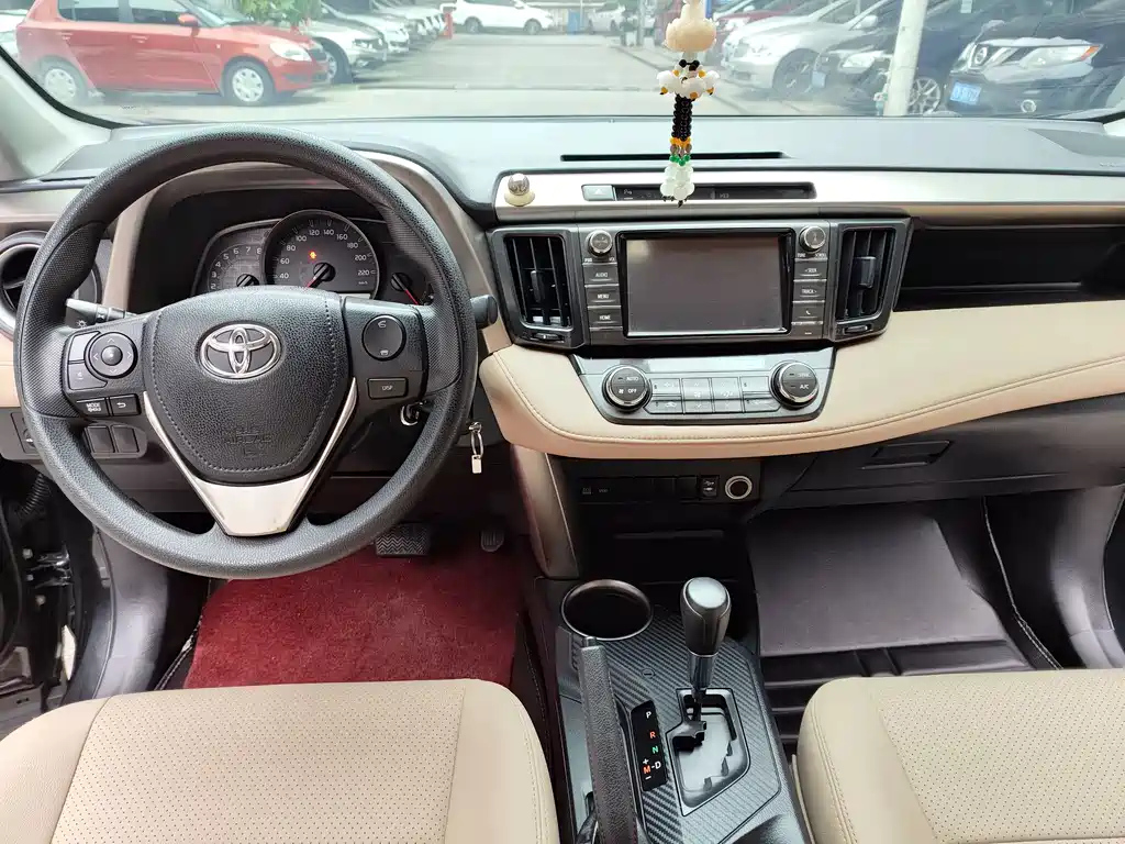 TOYOTA RAV4 RONGFANG 2015