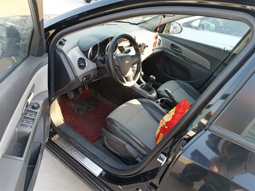 CHEVROLET CRUZE 2013