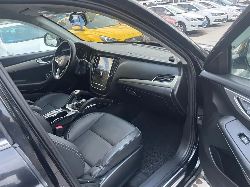 ZOTYE SR7 2016