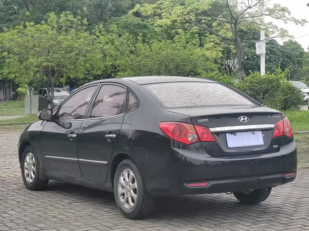 HYUNDAI CELESTA 2010