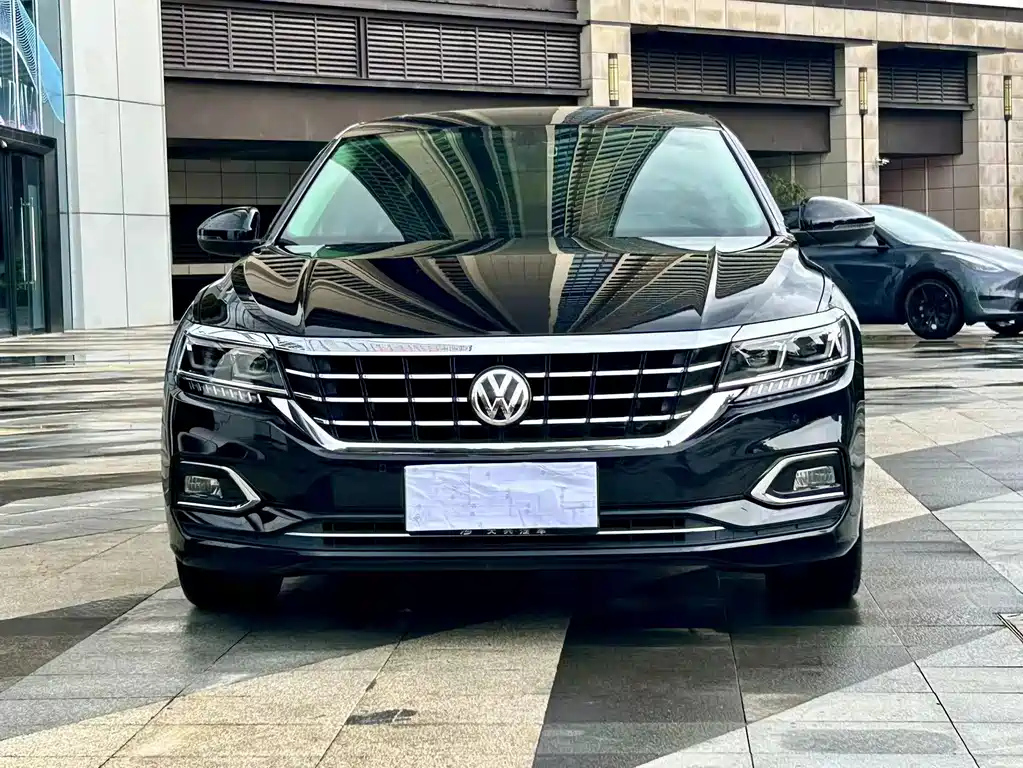 VOLKSWAGEN PASSAT 2020