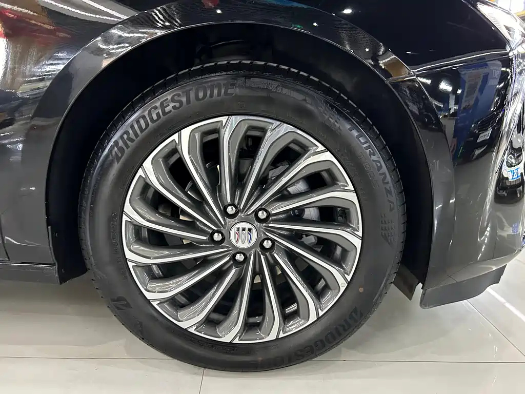 BUICK LACROSSE 2023