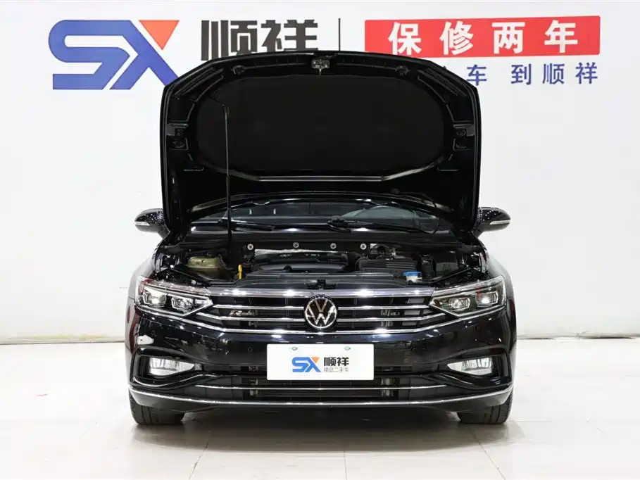 VOLKSWAGEN MAGOTAN 2021