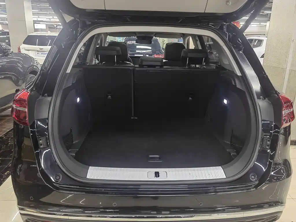 HONGQI HS5 2020