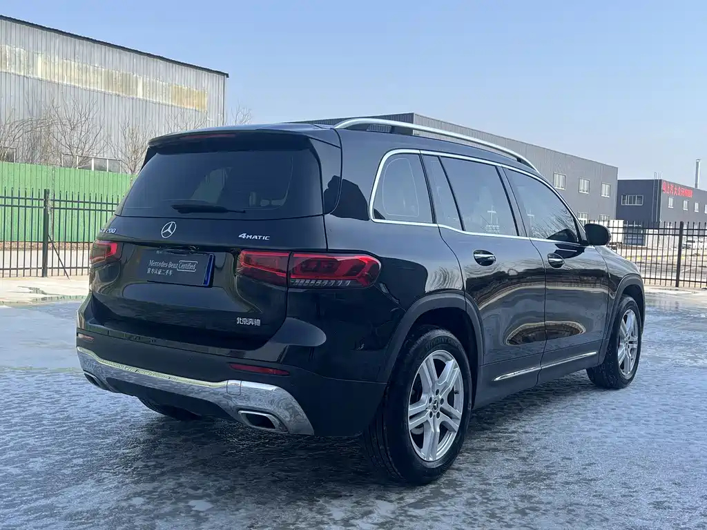 MERCEDES BENZ GLB 2022