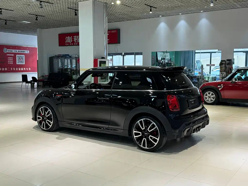 MINI JCW 2022