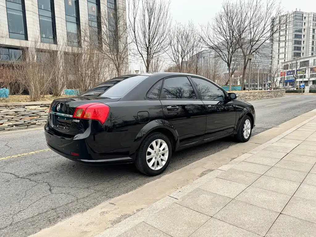 BUICK EXCELLE 2011