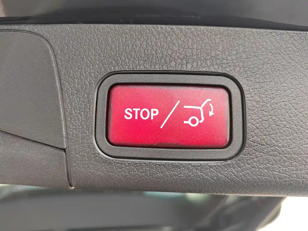 MERCEDES BENZ GLB 2024