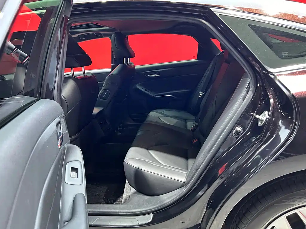 TOYOTA AVALON 2021