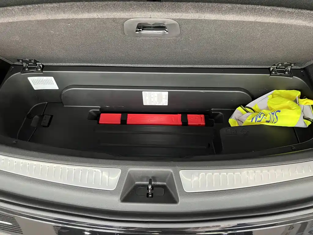 CADILLAC XT6 2023