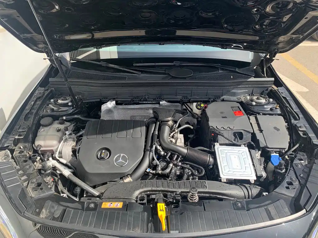 MERCEDES BENZ GLB 2022