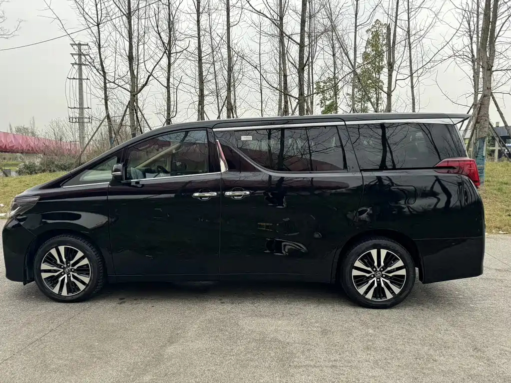 TOYOTA ALPHARD 2019