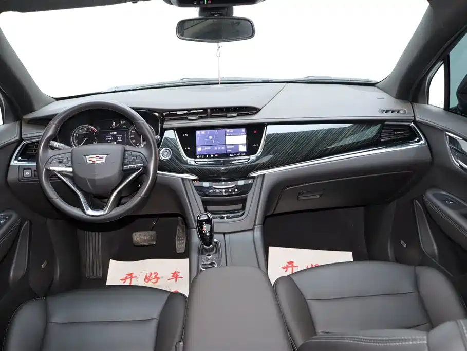 CADILLAC XT6 2021