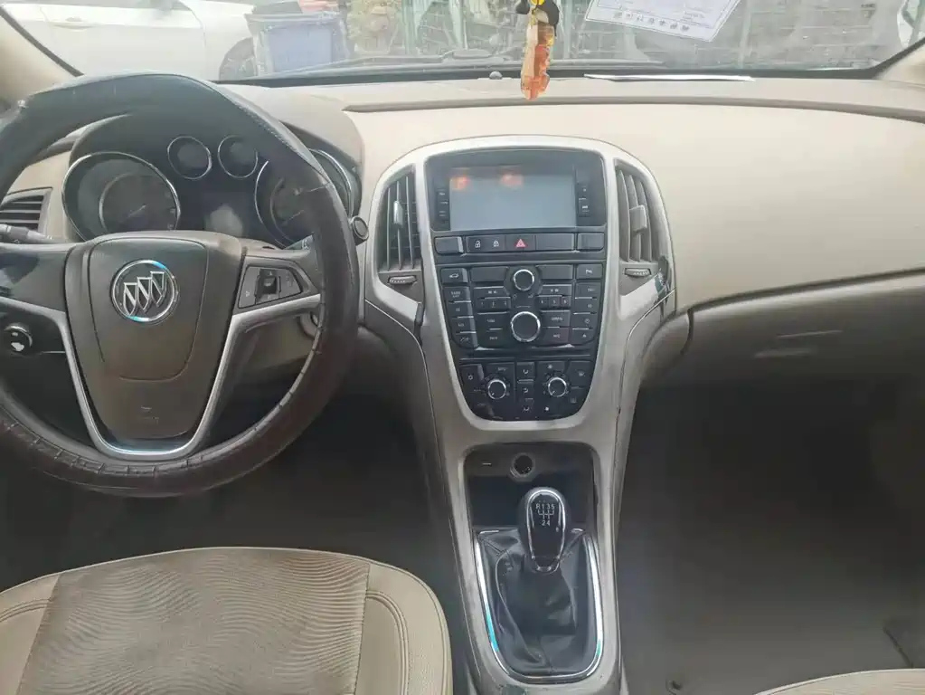 BUICK EXCELLE 2014