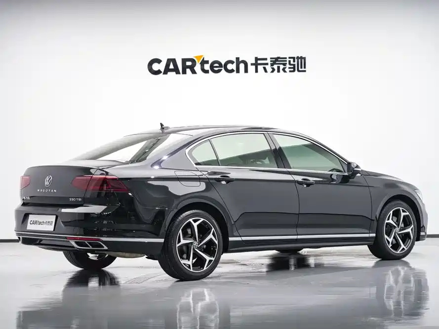 VOLKSWAGEN MAGOTAN 2023