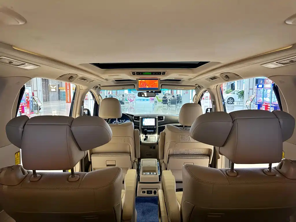 TOYOTA ALPHARD 2012