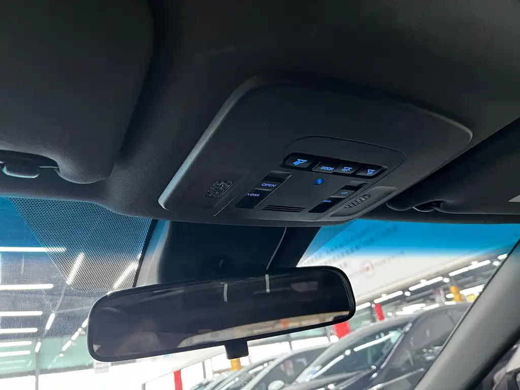 TOYOTA AVALON 2021