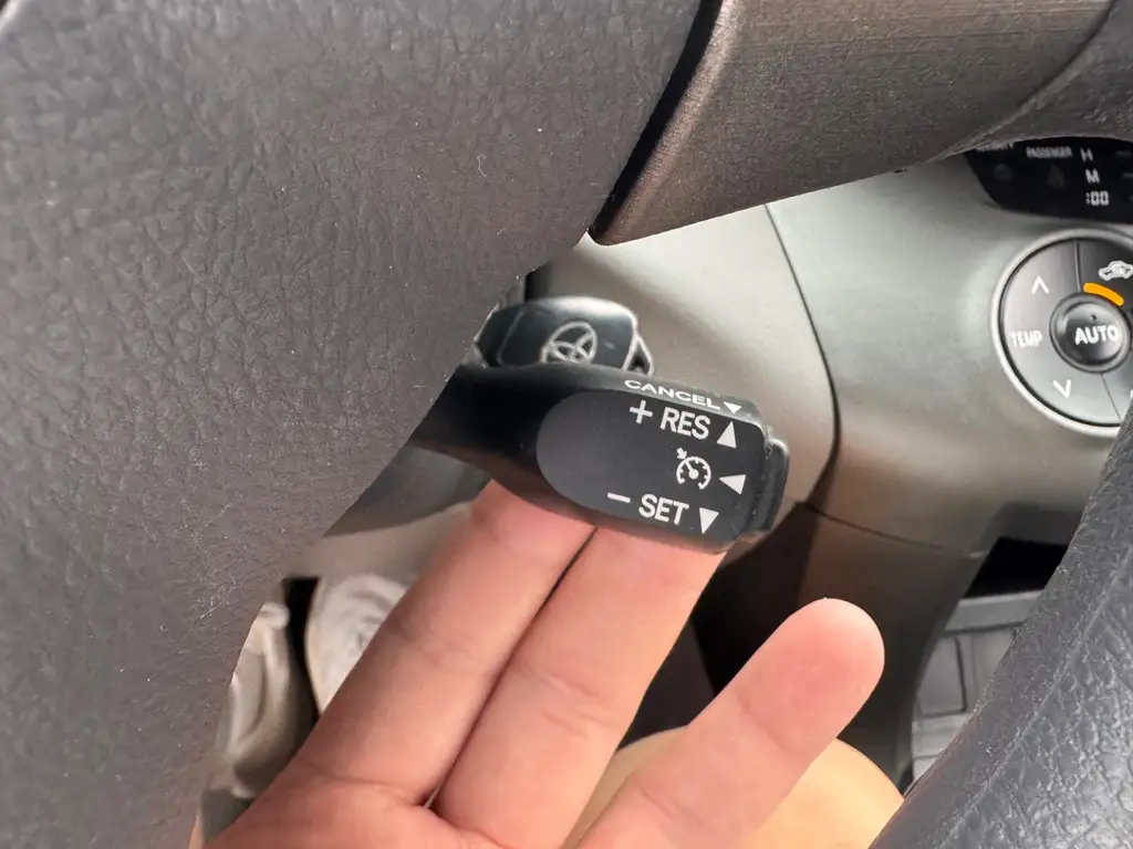 TOYOTA RAV4 RONGFANG 2011