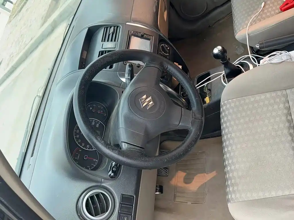 SUZUKI SX4 2010