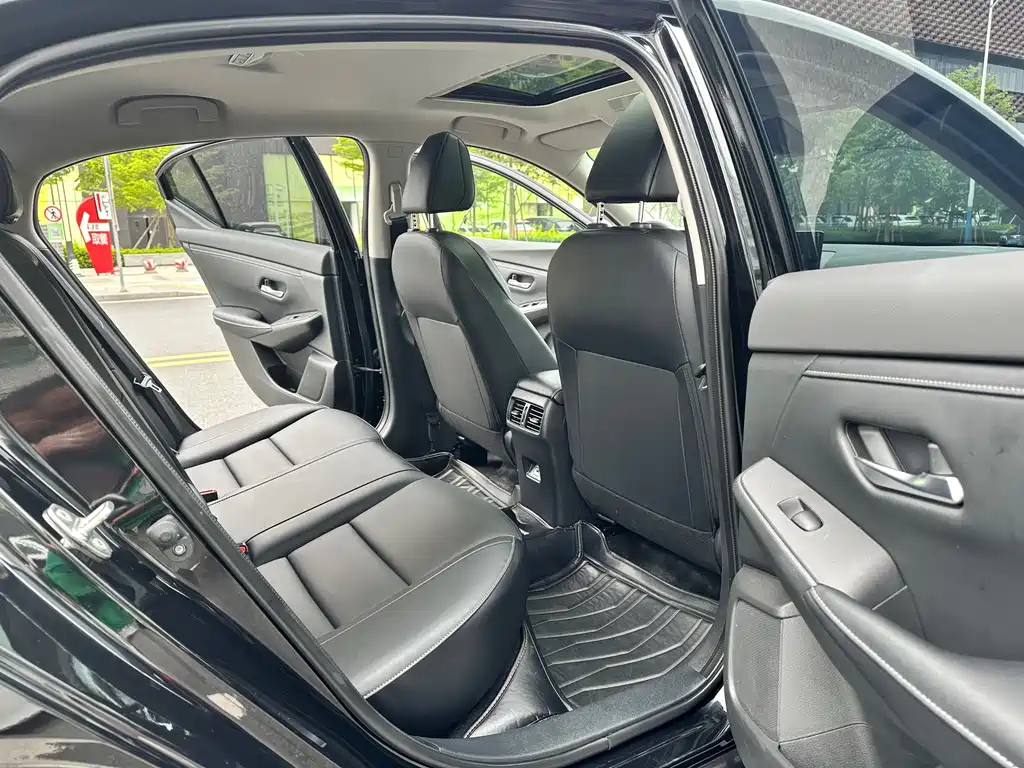 NISSAN SYLPHY 2022