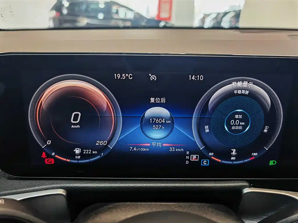 MERCEDES BENZ GLB 2022