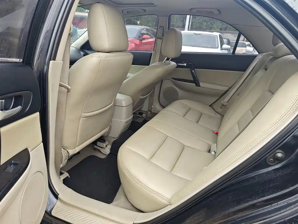 MAZDA 6 2010