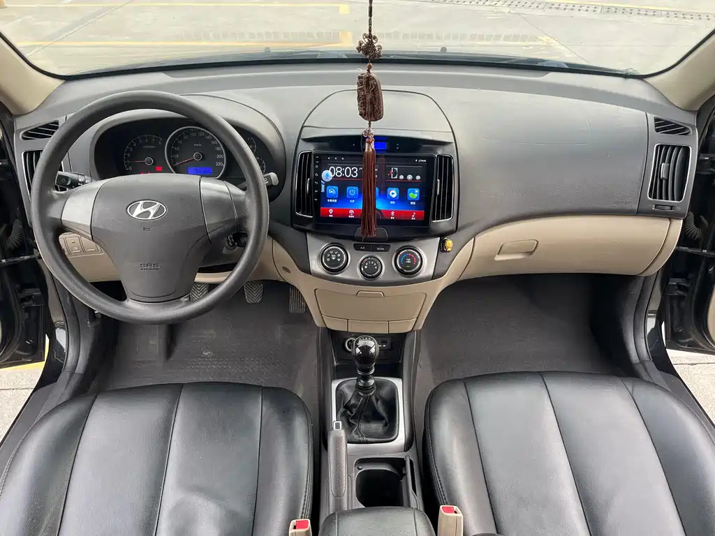 HYUNDAI CELESTA 2014