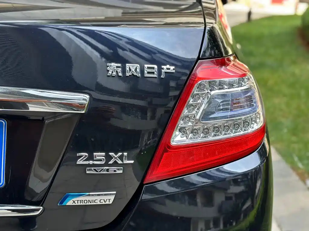 NISSAN TEANA 2013