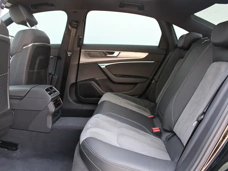 AUDI A6L 2020