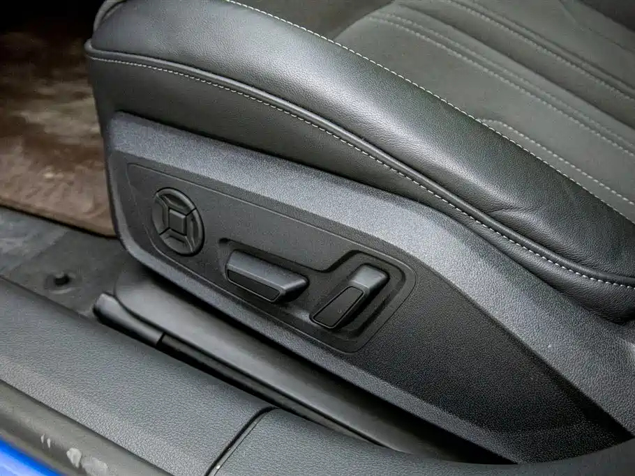 AUDI A7L 2023