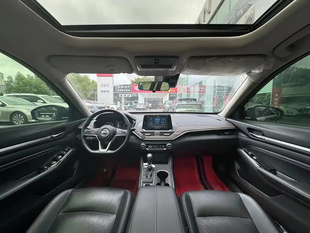 NISSAN TEANA 2022