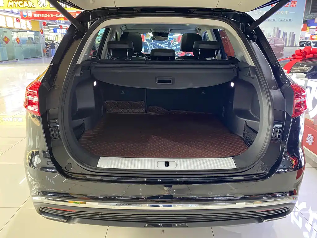 HONGQI HS5 2023