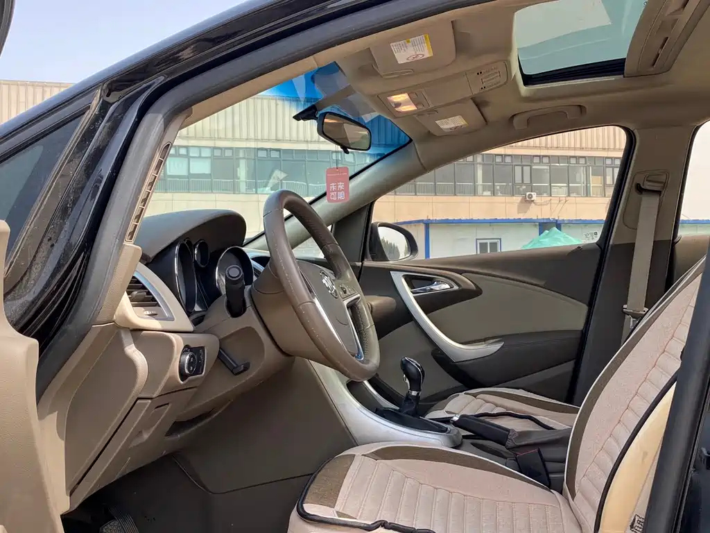 BUICK EXCELLE 2011