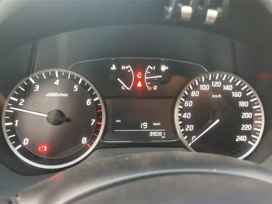 NISSAN SYLPHY 2020