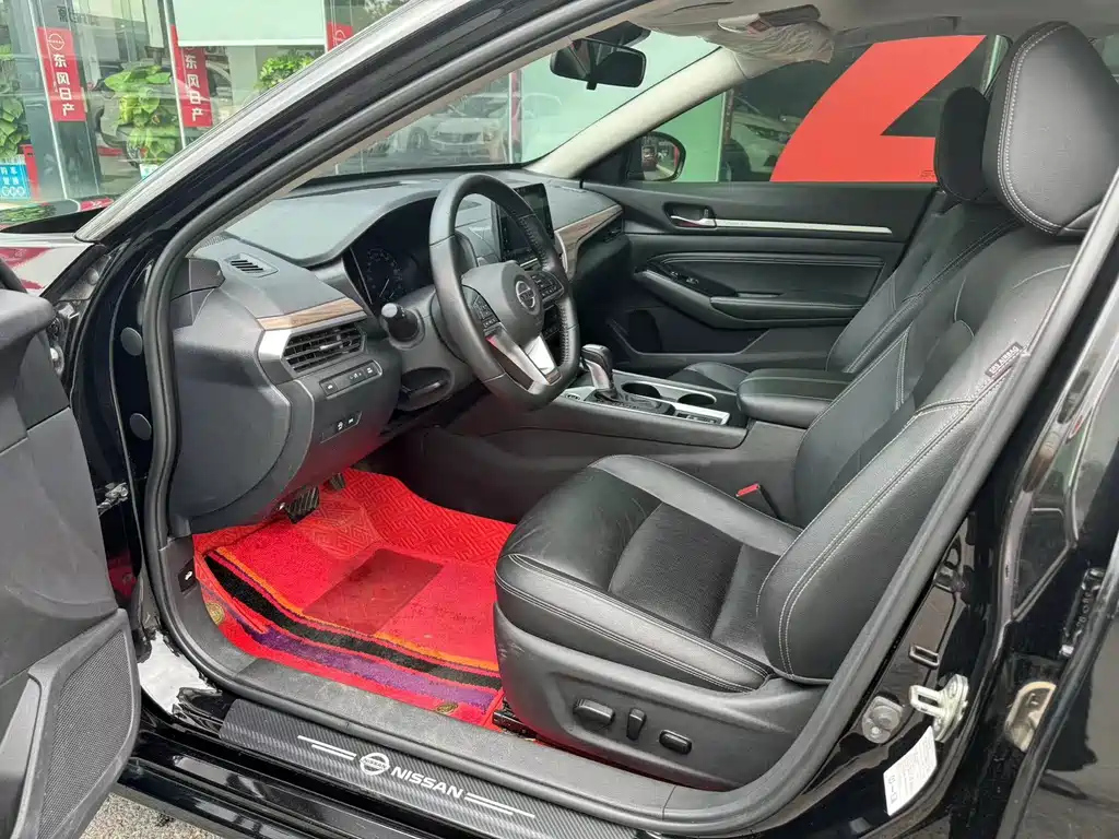 NISSAN TEANA 2022