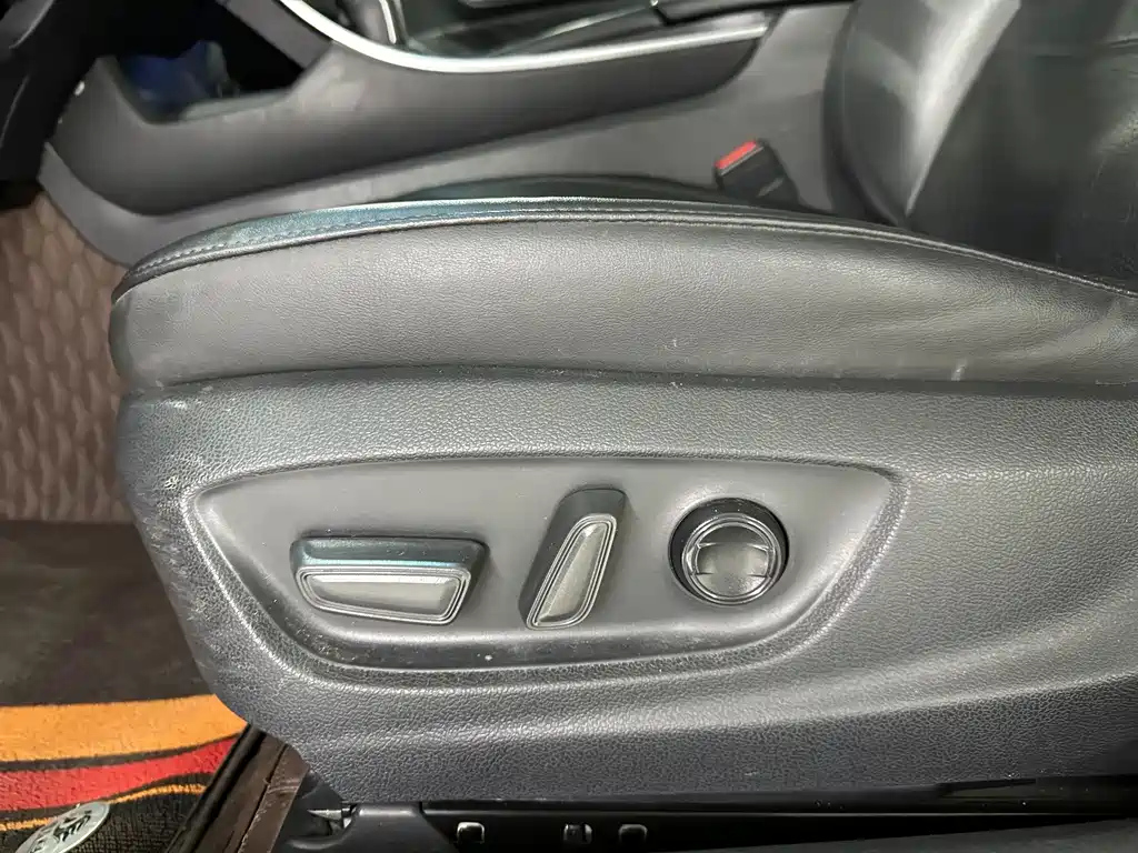 TOYOTA AVALON 2022