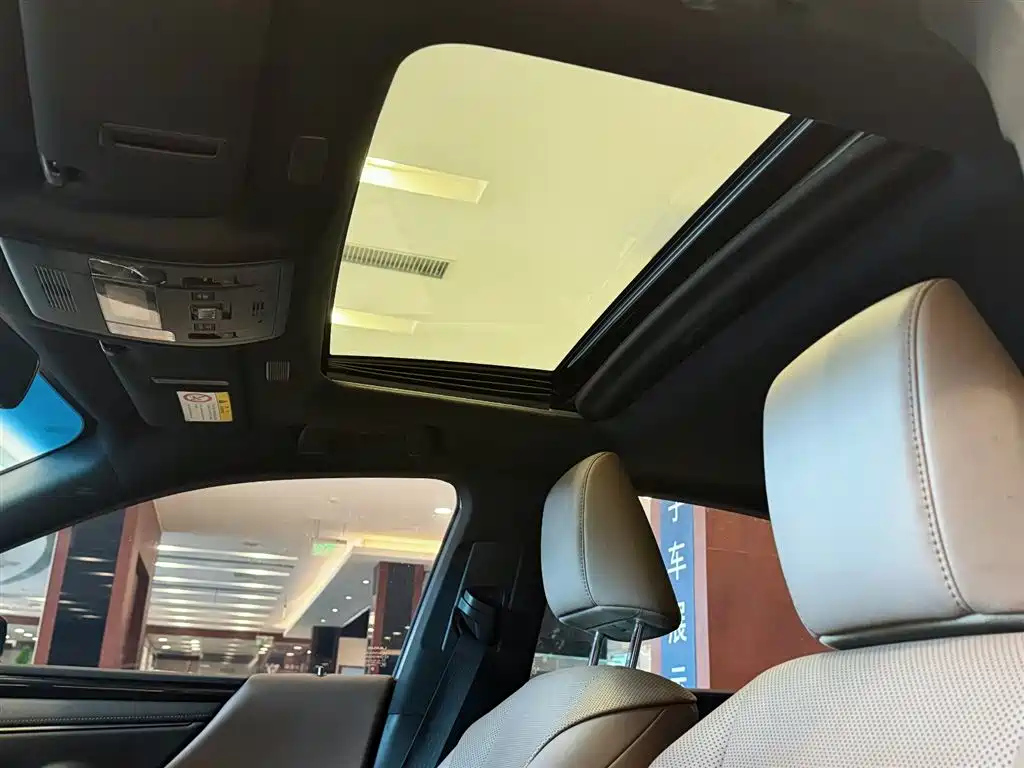 LEXUS ES 2022