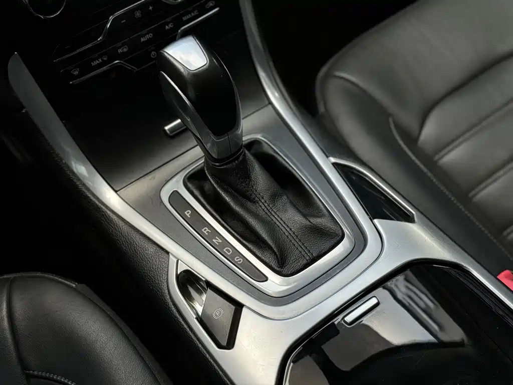 FORD EDGE 2015