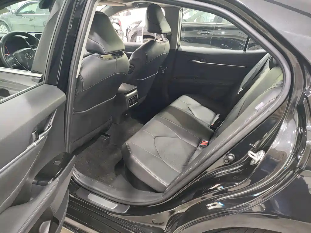 TOYOTA CAMRY 2022