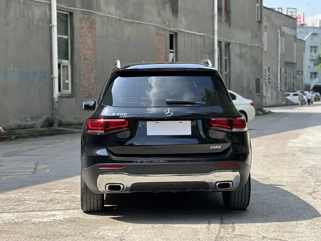 MERCEDES BENZ GLB 2021